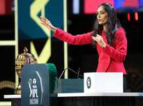 方面频频发 方面频频发